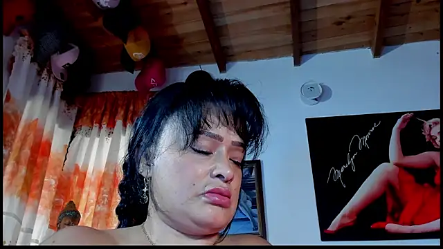 seleneh online show from October 2025 06:28:02 PM