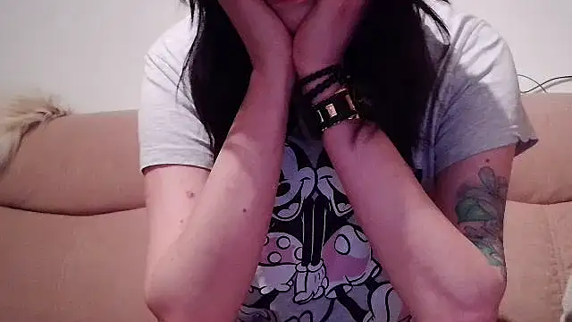 LauraBaby online show from March 2025 06:01:02 PM