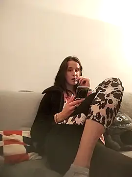 LauraBaby online show from October 2025 05:55:01 PM