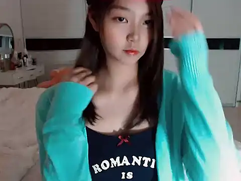 -Lucky Girl online show from December 2024 12:17:02 PM