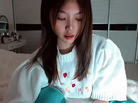 -Lucky Girl online show from December 2024 01:16:02 PM