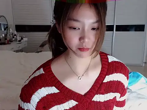 -Lucky Girl online show from December 2024 03:28:02 PM