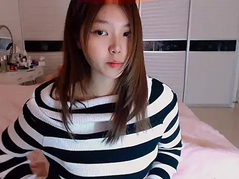 -Lucky Girl online show from December 2024 04:42:02 AM