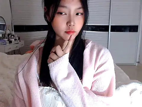 -Lucky Girl online show from December 2024 11:50:02 AM