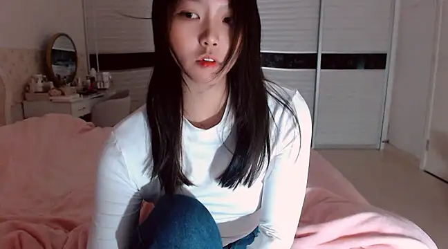 -Lucky Girl online show from February 2025 11:54:01 AM