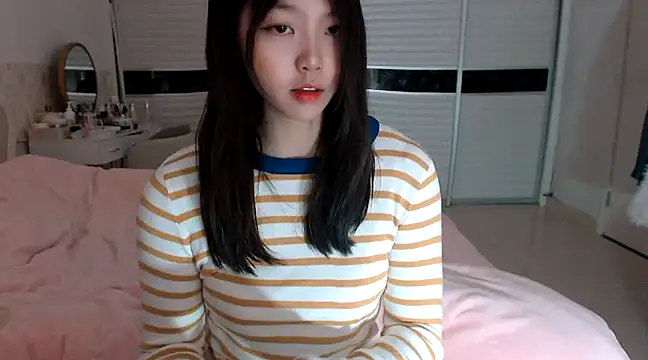 -Lucky Girl online show from March 2025 01:13:01 AM