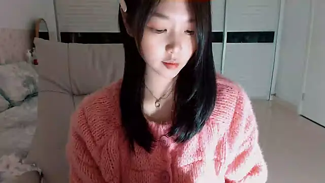 Snapshot of -Lucky_Girl chatting on October 2025 02:17:02 PM -Lucky Girl online show from October 2025 02:17:02 PM