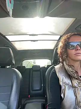 tmona1917 online show from October 2025 09:27:01 AM