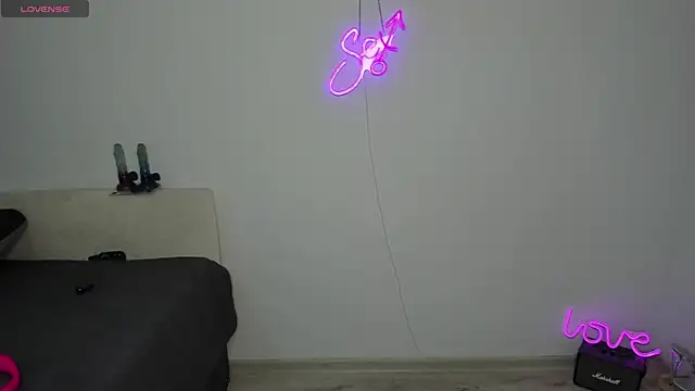 Bitch Coin online show from October 2025 12:52:02 PM