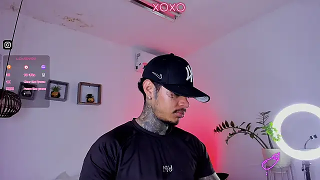 JordanSmiith  online show from January 2025 09:01:01 PM