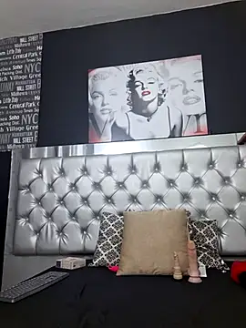  nicolehotshemale online show from March 2025 09:54:02 PM