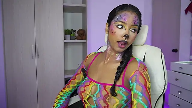 Snapshot of forever__young chatting on October 2025 04:52:01 PM forever young online show from October 2025 04:52:01 PM