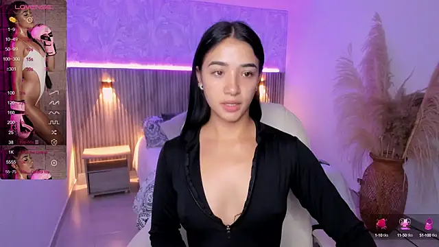 Snapshot of Antonella_Grayy chatting on February 2025 11:05:02 AM Antonella Grayy online show from February 2025 11:05:02 AM