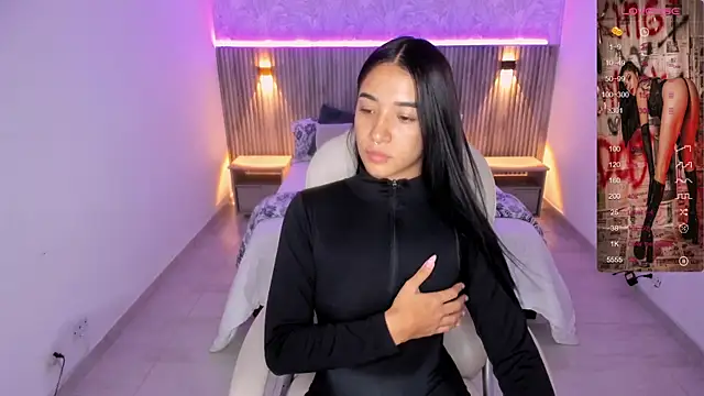 Snapshot of Antonella_Grayy chatting on February 2025 11:00:02 AM Antonella Grayy online show from February 2025 11:00:02 AM