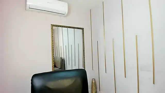 Snapshot of Nayariskaya chatting on October 2025 02:27:02 PM Nayariskaya online show from October 2025 02:27:02 PM