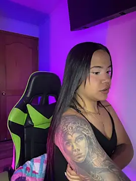 leila 22 online show from September 2025 07:57:02 AM