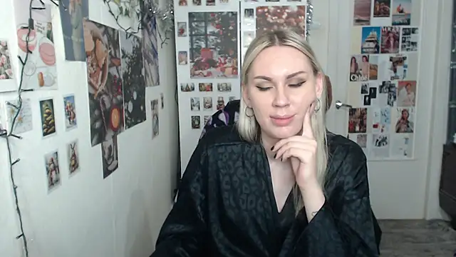 CapriScorpion online show from December 2024 05:22:01 PM