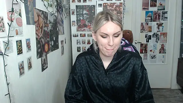 CapriScorpion online show from December 2024 08:42:02 AM