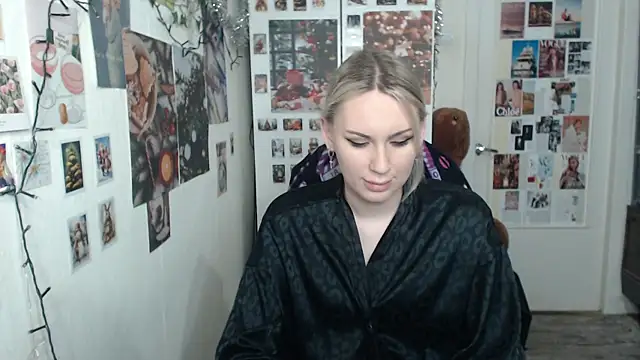 CapriScorpion online show from December 2024 10:28:02 AM