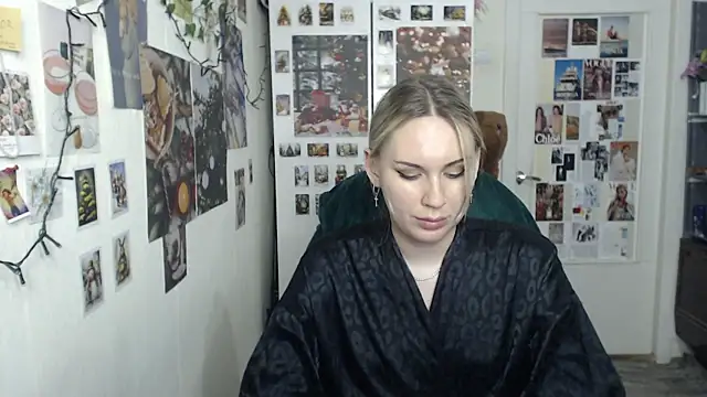 CapriScorpion online show from January 2025 05:17:01 PM