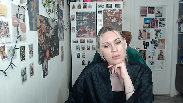 CapriScorpion online show from January 2025 05:42:02 PM