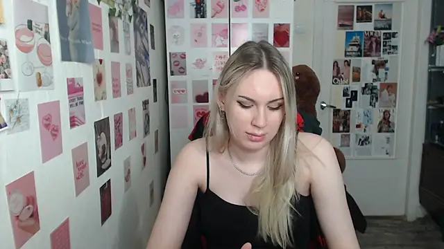 CapriScorpion online show from February 2025 04:07:01 PM