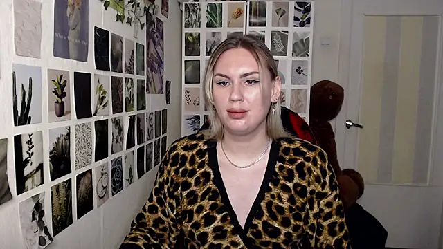 CapriScorpion online show from September 2025 01:44:02 PM