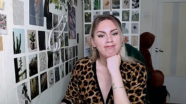 CapriScorpion online show from September 2025 01:27:01 PM