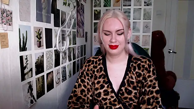 CapriScorpion online show from October 2025 11:52:01 AM