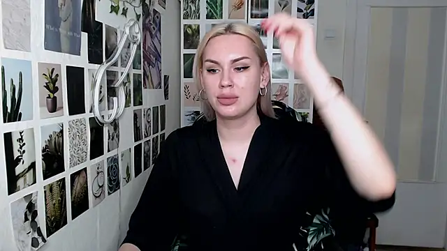 CapriScorpion online show from November 2025 11:00:01 AM