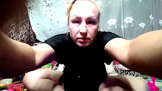 Snapshot of Alina_Night_777 chatting on October 2025 05:08:01 AM Alina Night 777 online show from October 2025 05:08:01 AM