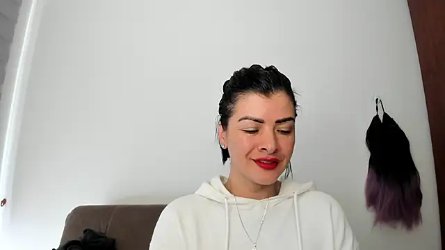 Snapshot of queen_fetish chatting on December 2024 03:43:01 PM queen fetish online show from December 2024 03:43:01 PM