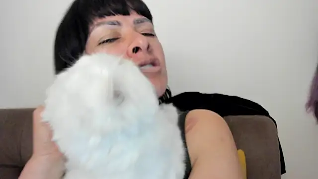 Snapshot of queen_fetish chatting on January 2025 12:14:02 AM queen fetish online show from January 2025 12:14:02 AM