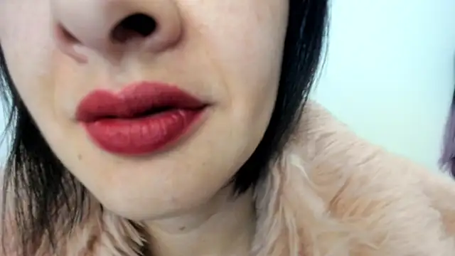 Snapshot of queen_fetish chatting on January 2025 10:11:01 AM queen fetish online show from January 2025 10:11:01 AM