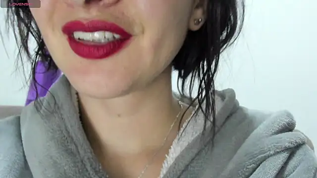 Snapshot of queen_fetish chatting on March 2025 11:32:02 PM queen fetish online show from March 2025 11:32:02 PM