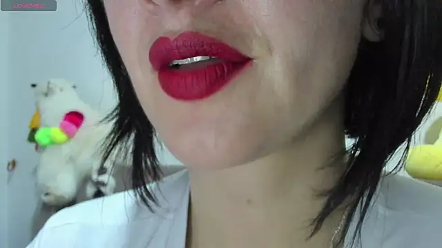 Snapshot of queen_fetish chatting on March 2025 10:33:02 AM queen fetish online show from March 2025 10:33:02 AM