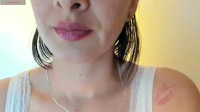 Snapshot of queen_fetish chatting on September 2025 03:45:01 PM queen fetish online show from September 2025 03:45:01 PM