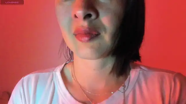 Snapshot of queen_fetish chatting on November 2025 10:24:01 AM queen fetish online show from November 2025 10:24:01 AM