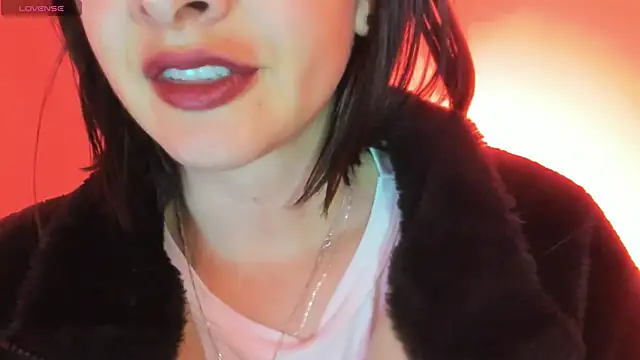 Snapshot of queen_fetish chatting on November 2025 10:15:01 AM queen fetish online show from November 2025 10:15:01 AM