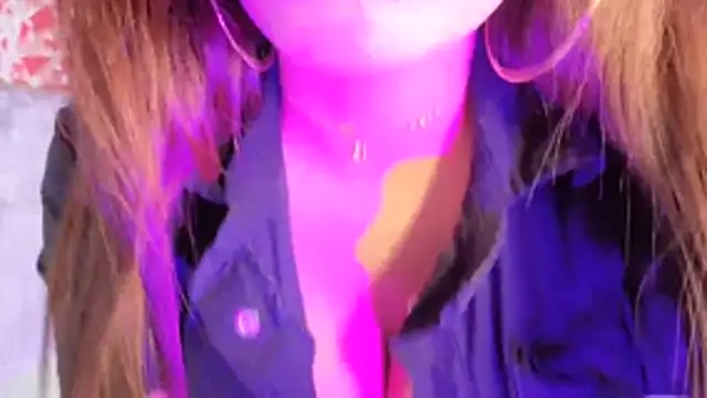 Snapshot of CarolRodriguez_ chatting on October 2025 05:12:02 PM CarolRodriguez online show from October 2025 05:12:02 PM