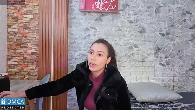 Snapshot of CarolRodriguez_ chatting on October 2025 06:52:01 PM CarolRodriguez online show from October 2025 06:52:01 PM