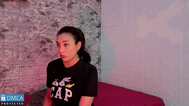 Snapshot of CarolRodriguez_ chatting on November 2025 05:13:02 PM CarolRodriguez online show from November 2025 05:13:02 PM