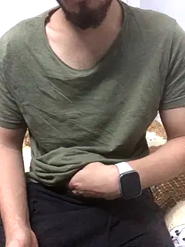 Snapshot of Arabian-B chatting on October 2025 01:39:01 AM Arabian-B online show from October 2025 01:39:01 AM