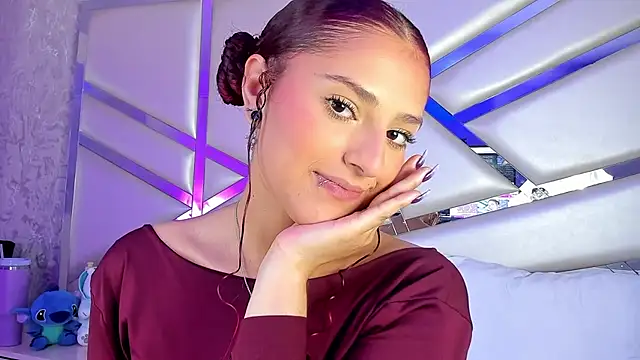 Snapshot of Miia002 chatting on October 2025 03:13:02 AM Miia002 online show from October 2025 03:13:02 AM