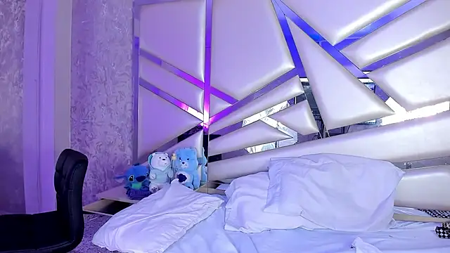 Snapshot of Miia002 chatting on October 2025 03:06:02 AM Miia002 online show from October 2025 03:06:02 AM