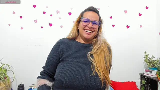 hazel 34 online show from October 2025 09:16:01 AM