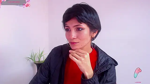 Snapshot of Hannaaaa__ chatting on December 2024 05:13:01 PM Hannaaaa online show from December 2024 05:13:01 PM