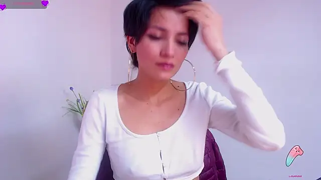 Snapshot of Hannaaaa__ chatting on January 2025 07:39:02 PM Hannaaaa online show from January 2025 07:39:02 PM