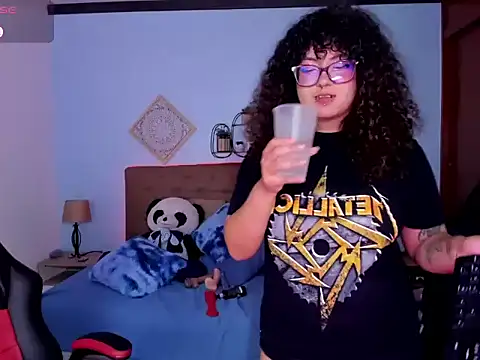 julieth love  online show from October 2025 11:26:02 PM