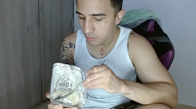 Sisoyalejo420 online show from December 2024 07:19:02 PM